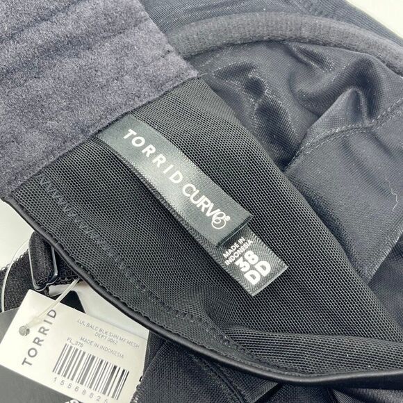 New Torrid Black Bra with Mesh - Size 38DD - Picture 7 of 7